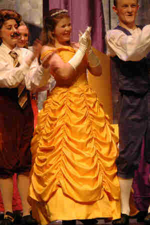 belleKate Curtain Call