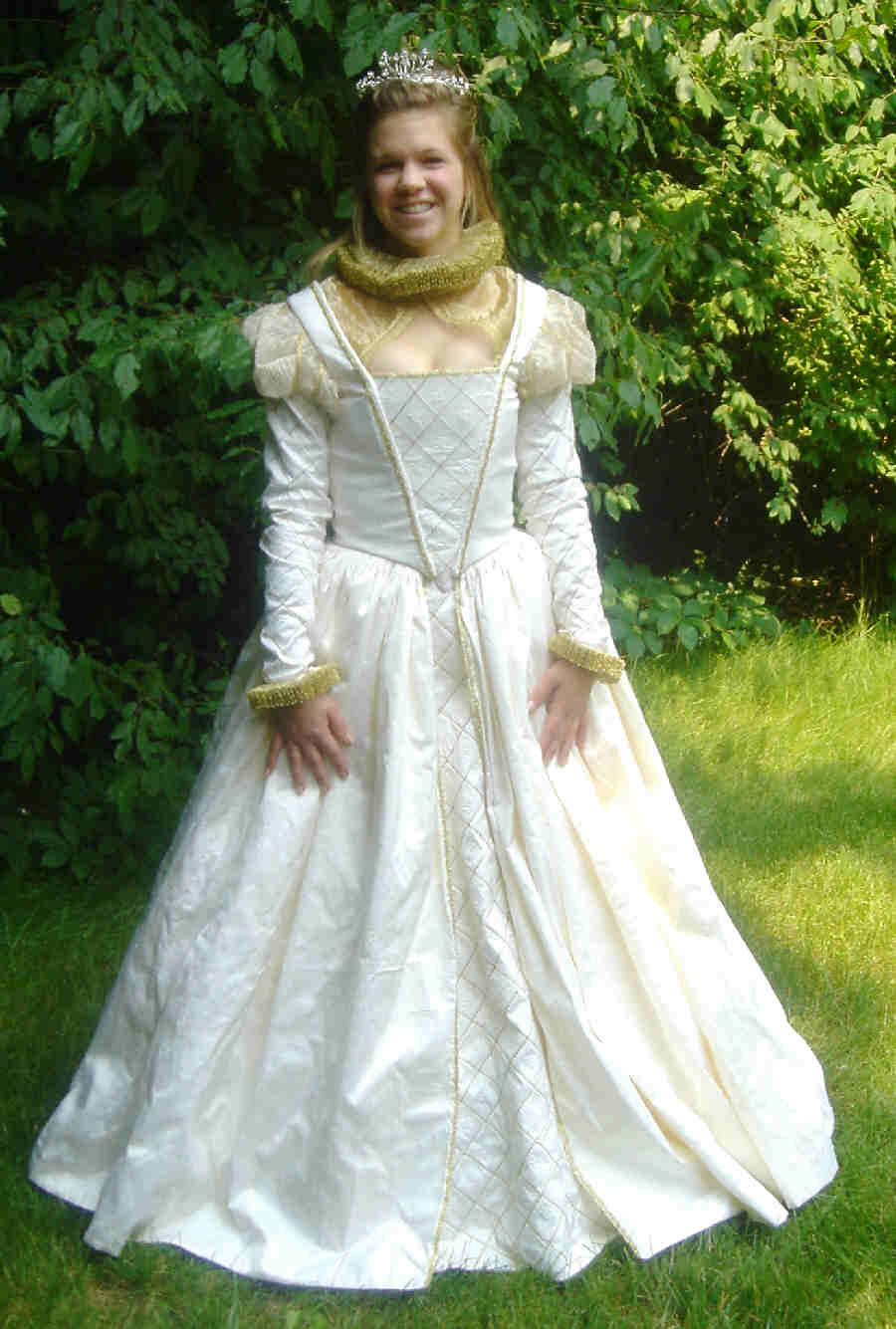 Elizabethan wedding gown