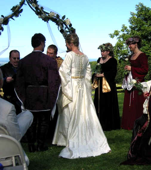 Classic Cotehardie Medieval Renaissance Wedding Gown